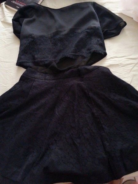 Conjunto Cropped e Saia